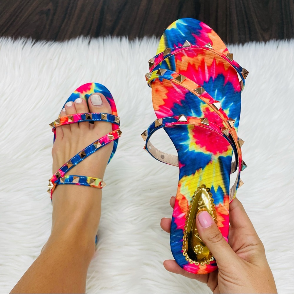 NWT Tie dye criss cross sandal